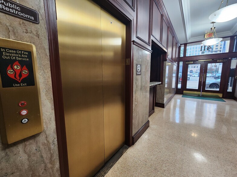 411 Fannin St, Houston, TX à louer - Photo intérieure – Image 3 sur 13