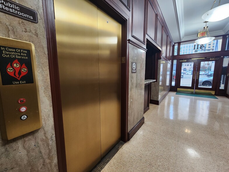 411 Fannin St, Houston, TX à louer - Photo intérieure – Image 3 sur 11