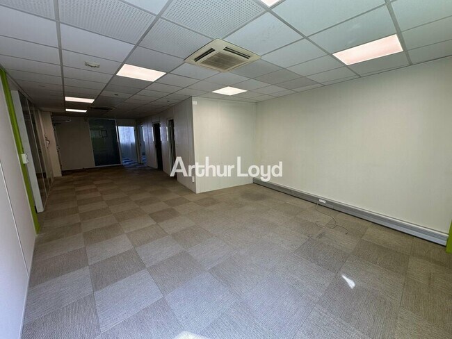Plus de détails pour Bureau à louer