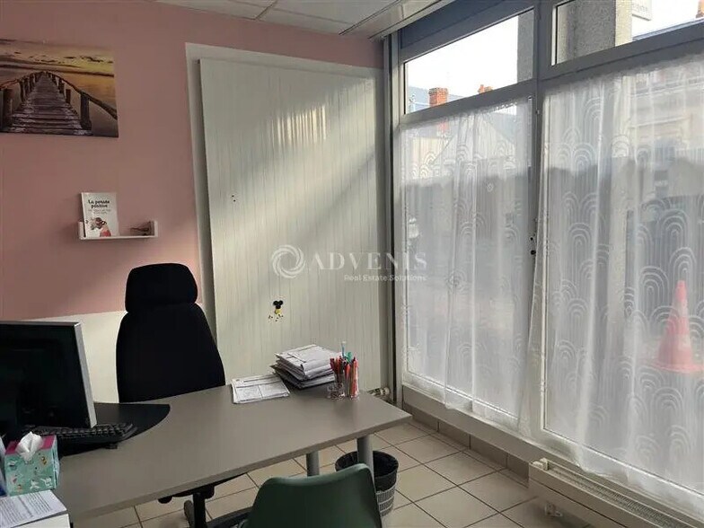 24 Rue Aristide Briand, Joué-lès-Tours à vendre - Photo de l’immeuble – Image 3 sur 5