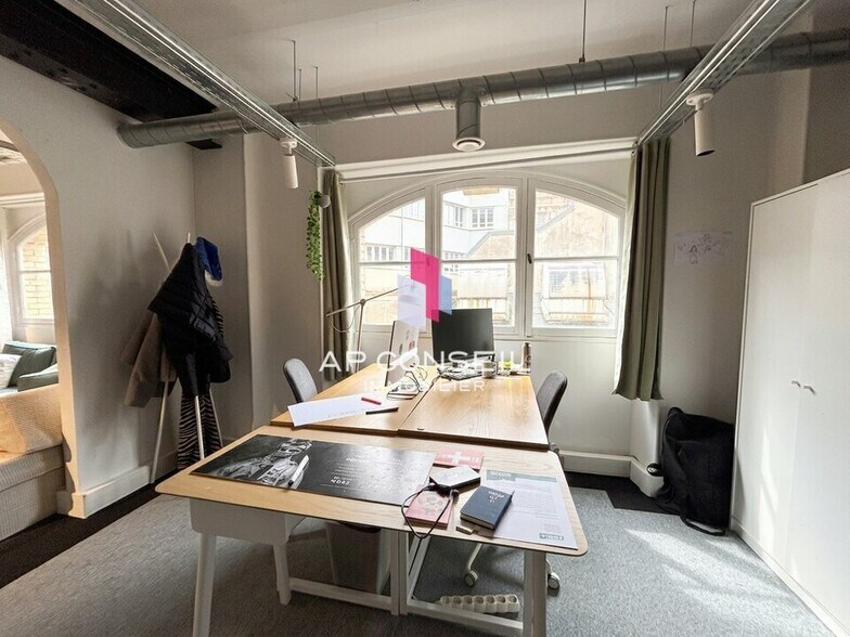 Bureau dans Versailles à louer - Photo intérieure – Image 3 sur 8