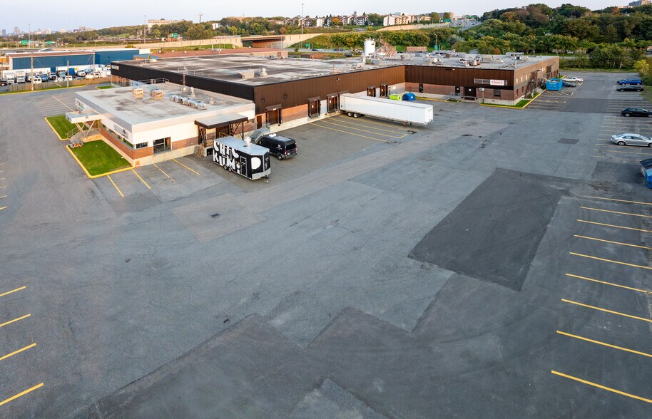 2383-2393 Av Watt, Québec, QC à louer - Photo de l’immeuble – Image 3 sur 6