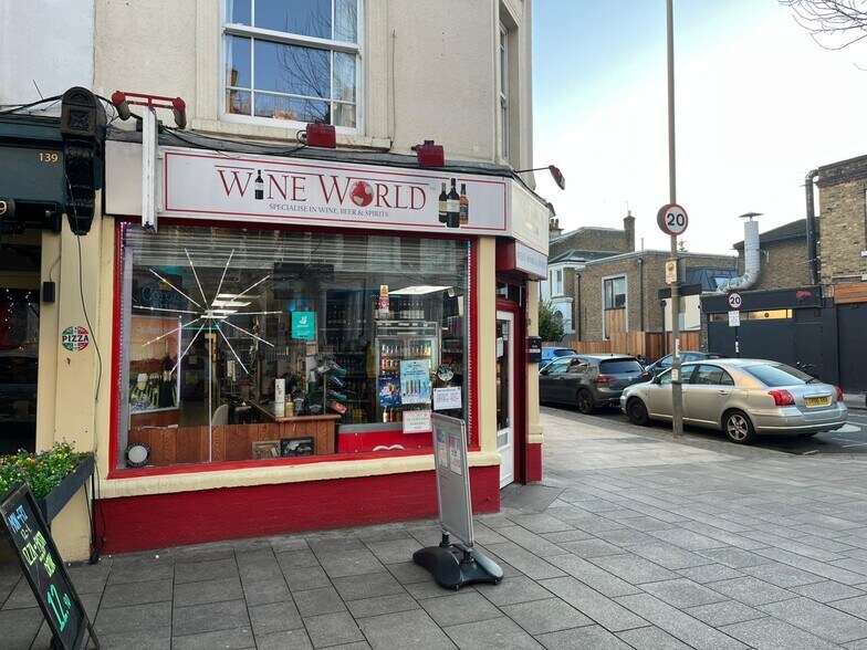 141 St Johns Hl, Londres à louer - Photo de l’immeuble – Image 3 sur 5