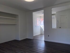 463-477 N Palm Canyon Dr, Palm Springs, CA à louer Photo intérieure– Image 1 sur 1