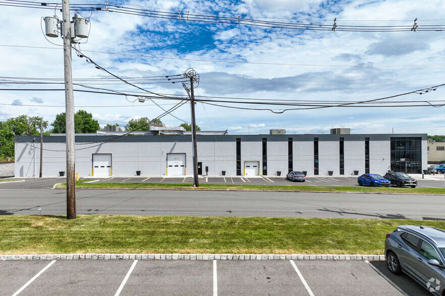 4 Taft Rd, Totowa, NJ à louer - Photo de l’immeuble – Image 3 sur 6