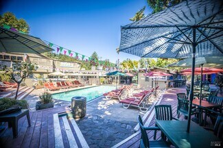 Plus de détails pour 16390 4th St, Guerneville, CA - Hôtellerie à vendre