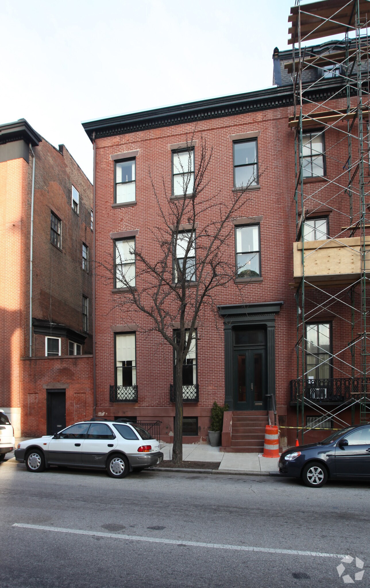 16 W Madison St, Baltimore, MD à louer Photo principale– Image 1 sur 6