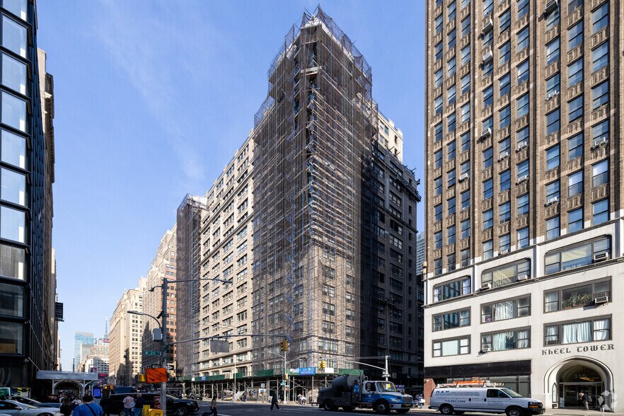 333 Seventh Ave, New York, NY à louer - Photo de l’immeuble – Image 1 sur 11