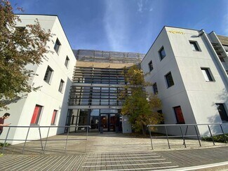 Plus de détails pour 97 Allée Alexandre Borodine, Saint-Priest - Bureau à louer