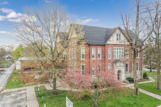 Plus de détails pour 437 S Main St, Bowling Green, OH - Spécialisé à vendre