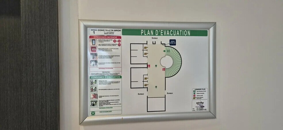 Bureau dans Bron à louer - Plan de site – Image 3 sur 6