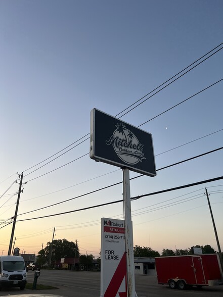 310-314 W Main St, Gun Barrel City, TX à vendre - Photo de l’immeuble – Image 2 sur 17