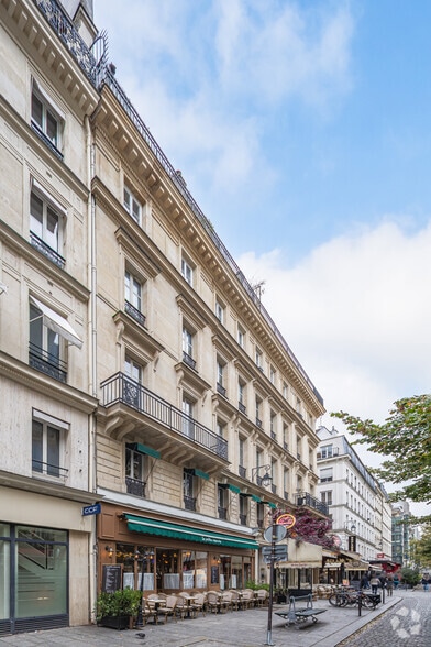 64 Rue Rambuteau, Paris à louer - Photo de l’immeuble – Image 2 sur 4