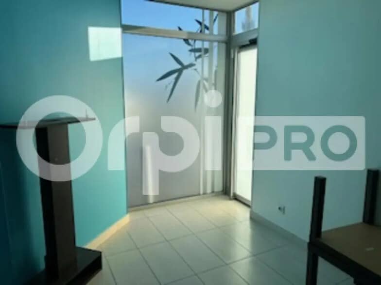 Local commercial dans Villefranche-sur-Saône à louer - Photo intérieure – Image 3 sur 9