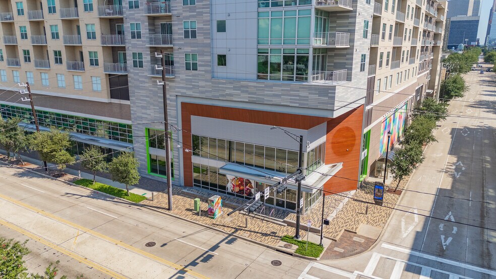 515 Elgin St, Houston, TX à louer - Photo de l’immeuble – Image 2 sur 27