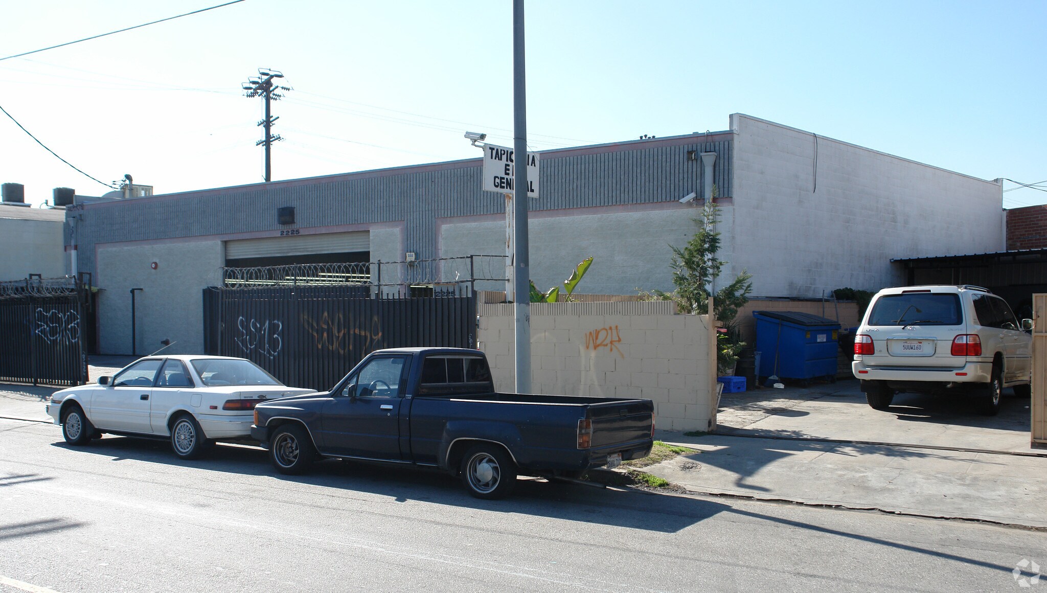 2219-2225 Long Beach Ave, Los Angeles, CA à louer Photo principale– Image 1 sur 7