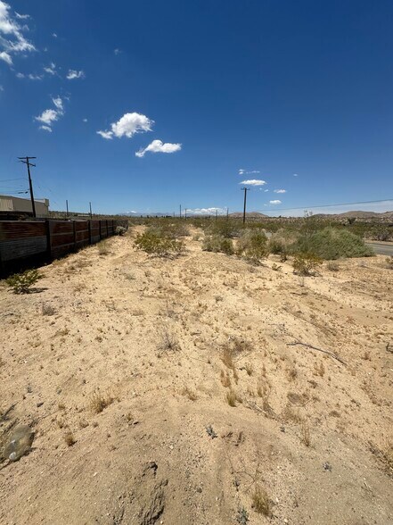 0 Veterans Way, Joshua Tree, CA à vendre - Photo principale – Image 1 sur 5