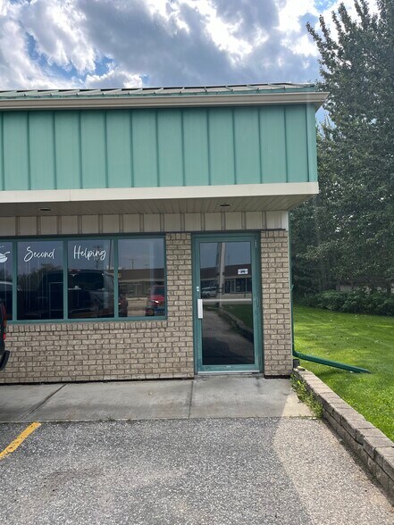 105 6 Av SE, Slave Lake, AB à louer - Photo de l’immeuble – Image 2 sur 2