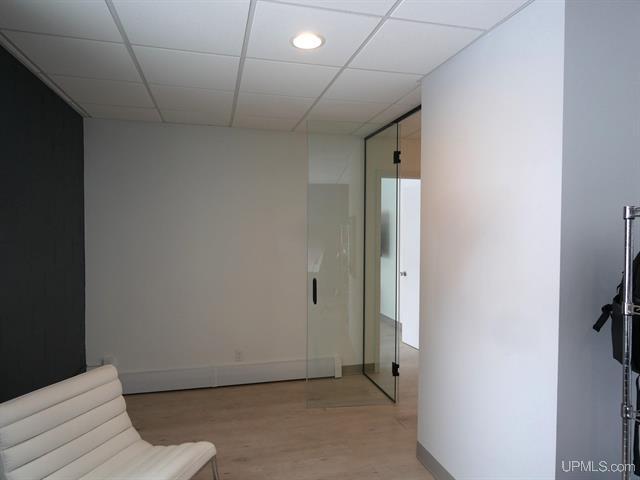 View Photo