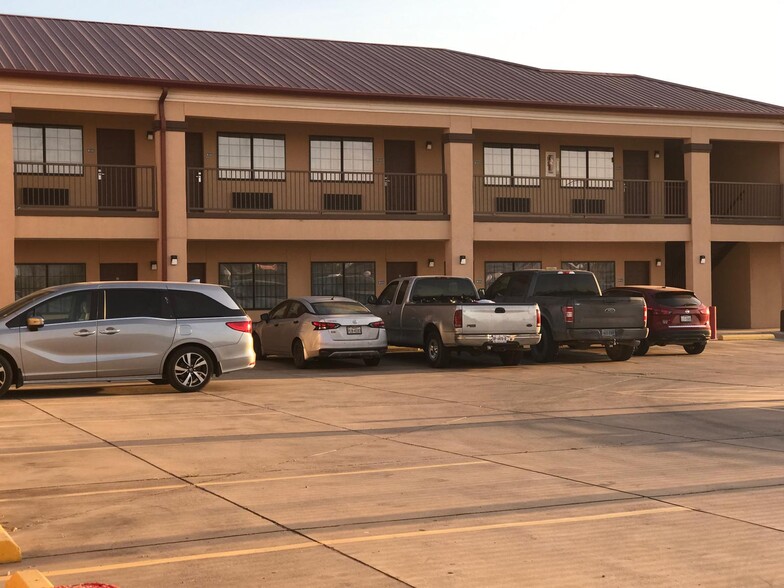 612 E Expressway 83, La Joya, TX à vendre - Photo principale – Image 3 sur 25