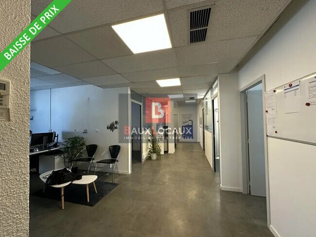 Plus de détails pour Bureau à louer