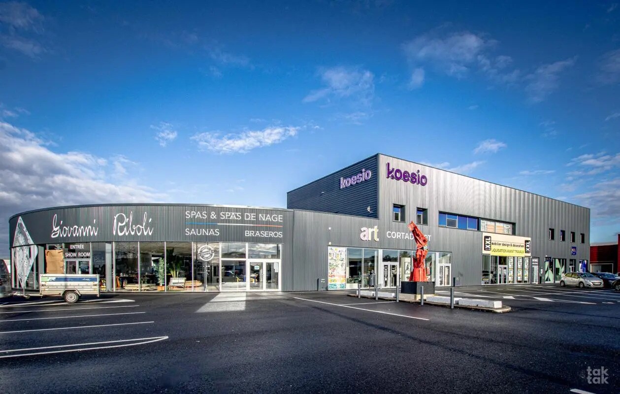 Local commercial dans Montauban à louer Photo de l’immeuble– Image 1 sur 2