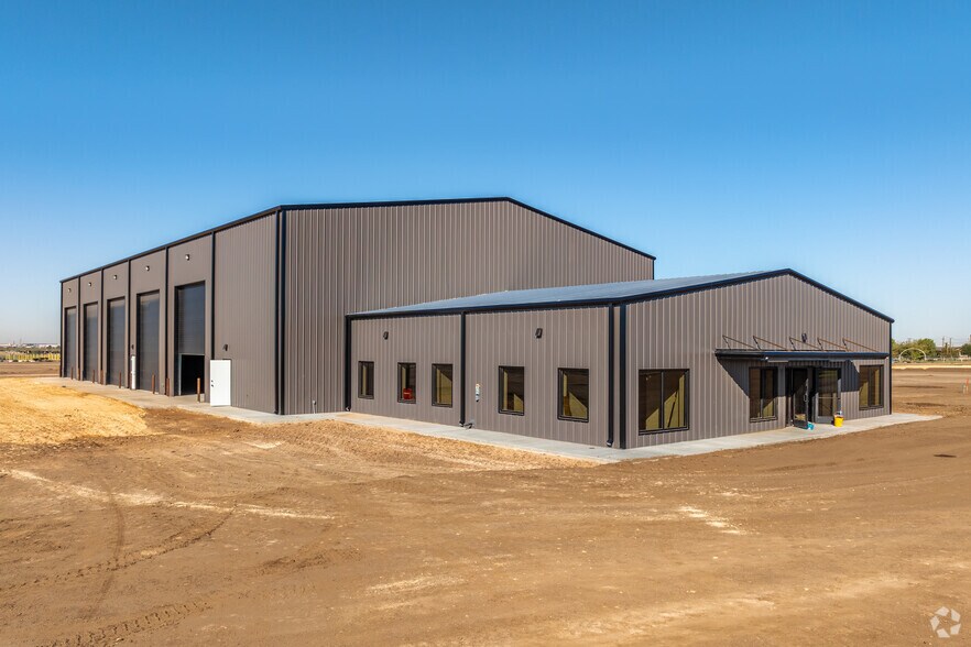 3200 S County Road 1255, Midland, TX à louer - Photo de l’immeuble – Image 3 sur 10