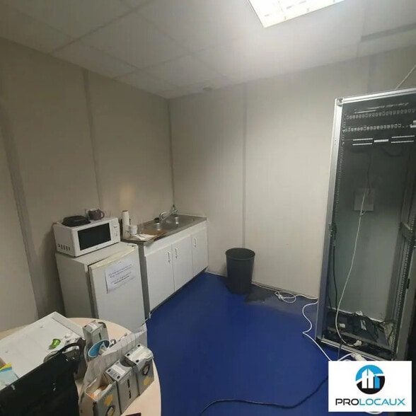 Bureau dans Seyssinet-Pariset à vendre - Photo de l’immeuble – Image 3 sur 20