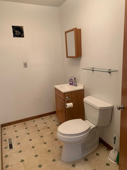 1902 W 1st St, Duluth, MN à louer - Photo de l’immeuble – Image 3 sur 17