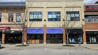 220 Ninth Ave, Huntington, WV à louer Photo de l’immeuble– Image 1 sur 9