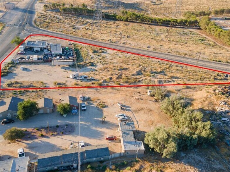 17400 N D St, Victorville, CA à vendre - Aérien – Image 3 sur 8