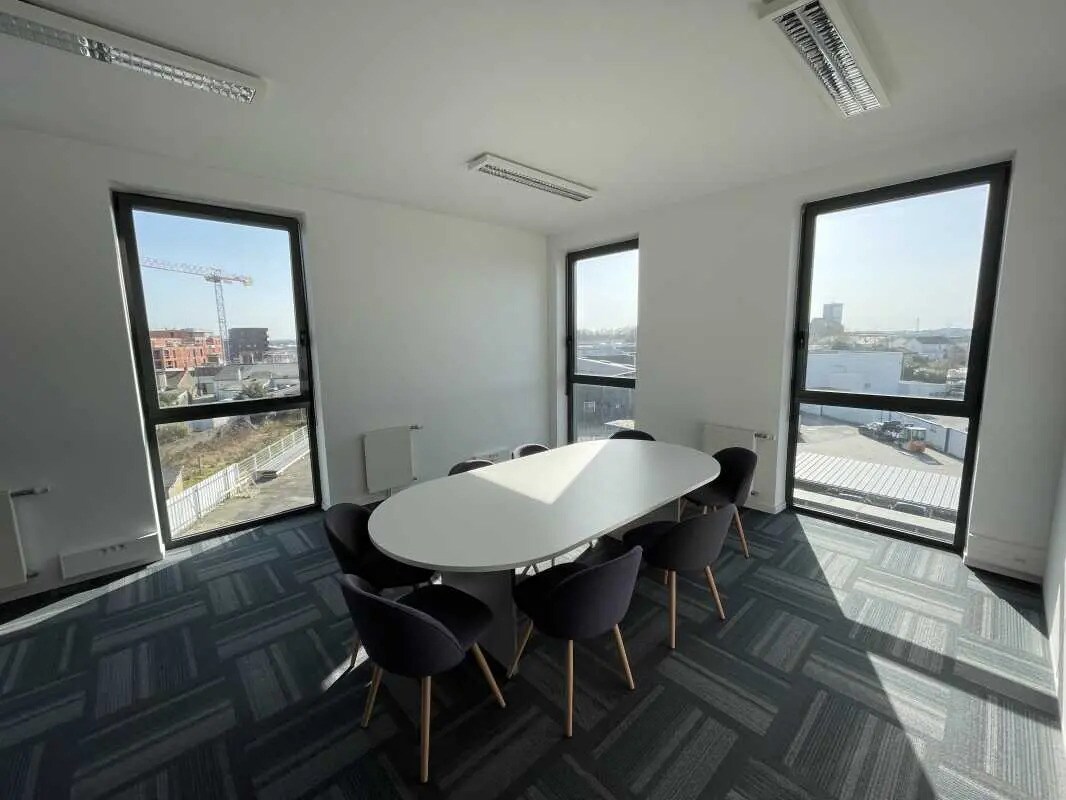 Bureau dans Saint-Sébastien-sur-Loire à vendre Photo intérieure– Image 1 sur 10