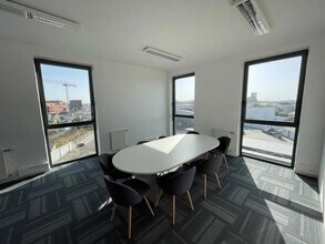 Bureau dans Saint-Sébastien-sur-Loire à vendre Photo intérieure– Image 1 sur 10