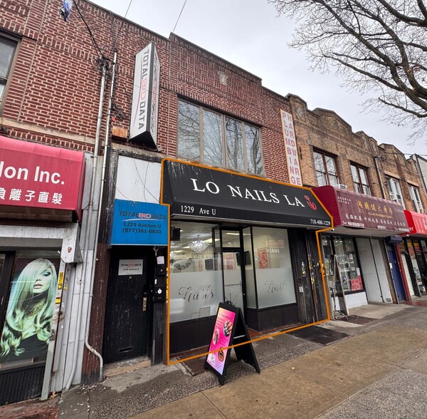 1229 Avenue U, Brooklyn, NY à louer - Photo de l’immeuble – Image 1 sur 12
