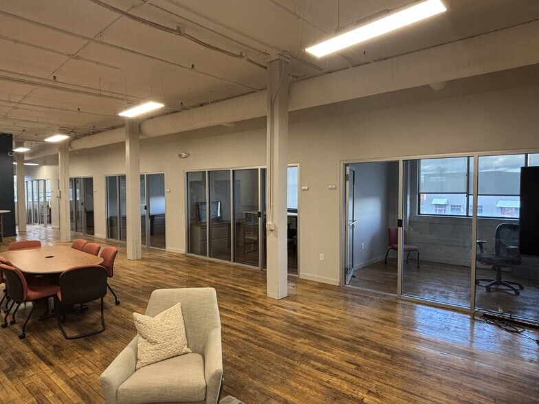 302 N Goodman St, Rochester, NY à louer - Photo de l’immeuble – Image 3 sur 6