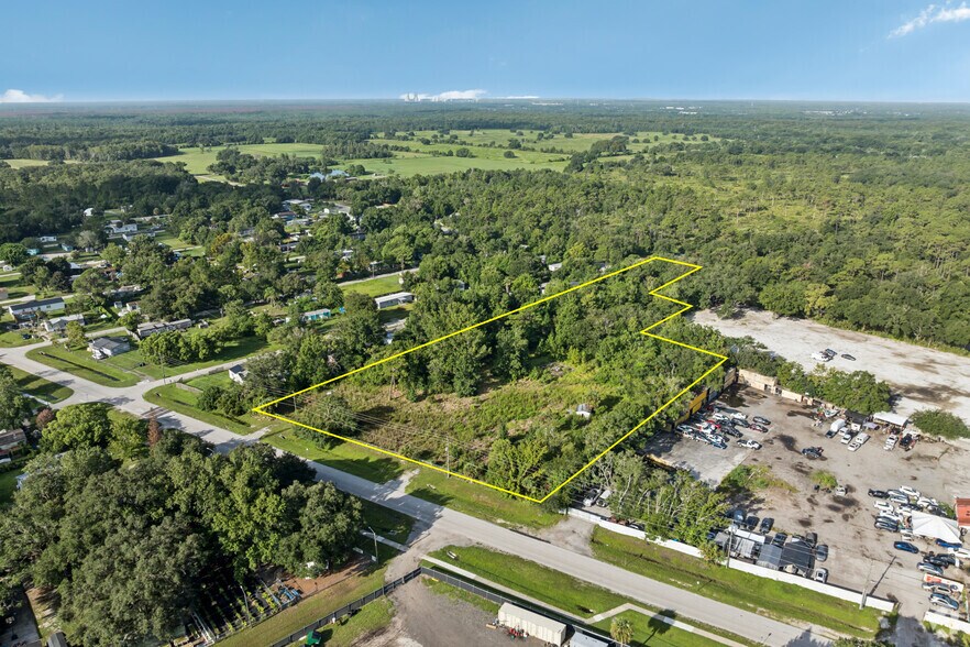 250 N County Road 13, Orlando, FL à vendre - Photo de l’immeuble – Image 1 sur 15