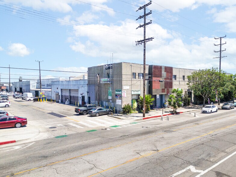 6200 Avalon Blvd, Los Angeles, CA à vendre - Photo de l’immeuble – Image 2 sur 36