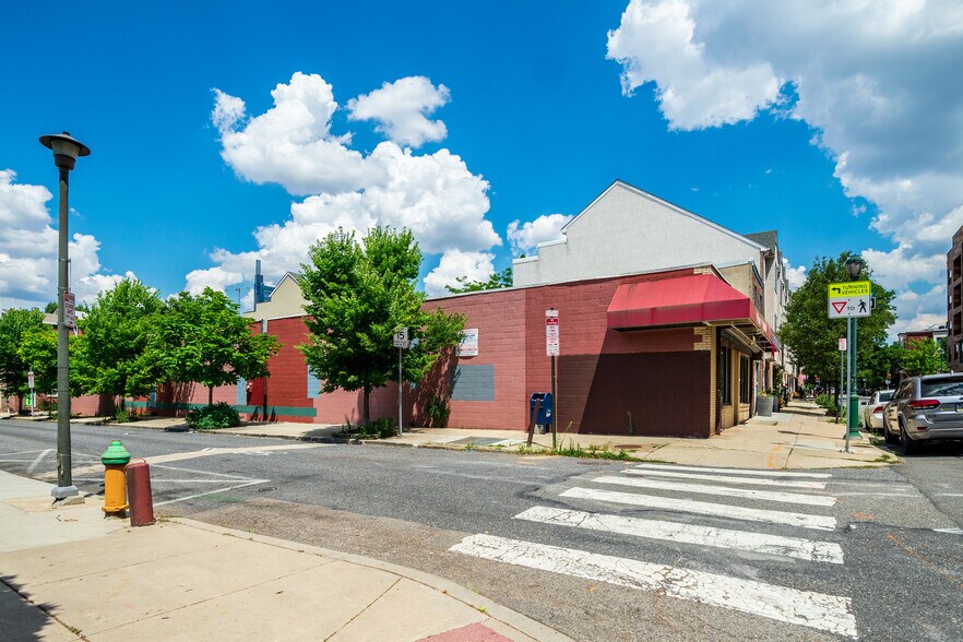 2429 South St, Philadelphia, PA à louer - Photo de l’immeuble – Image 3 sur 8