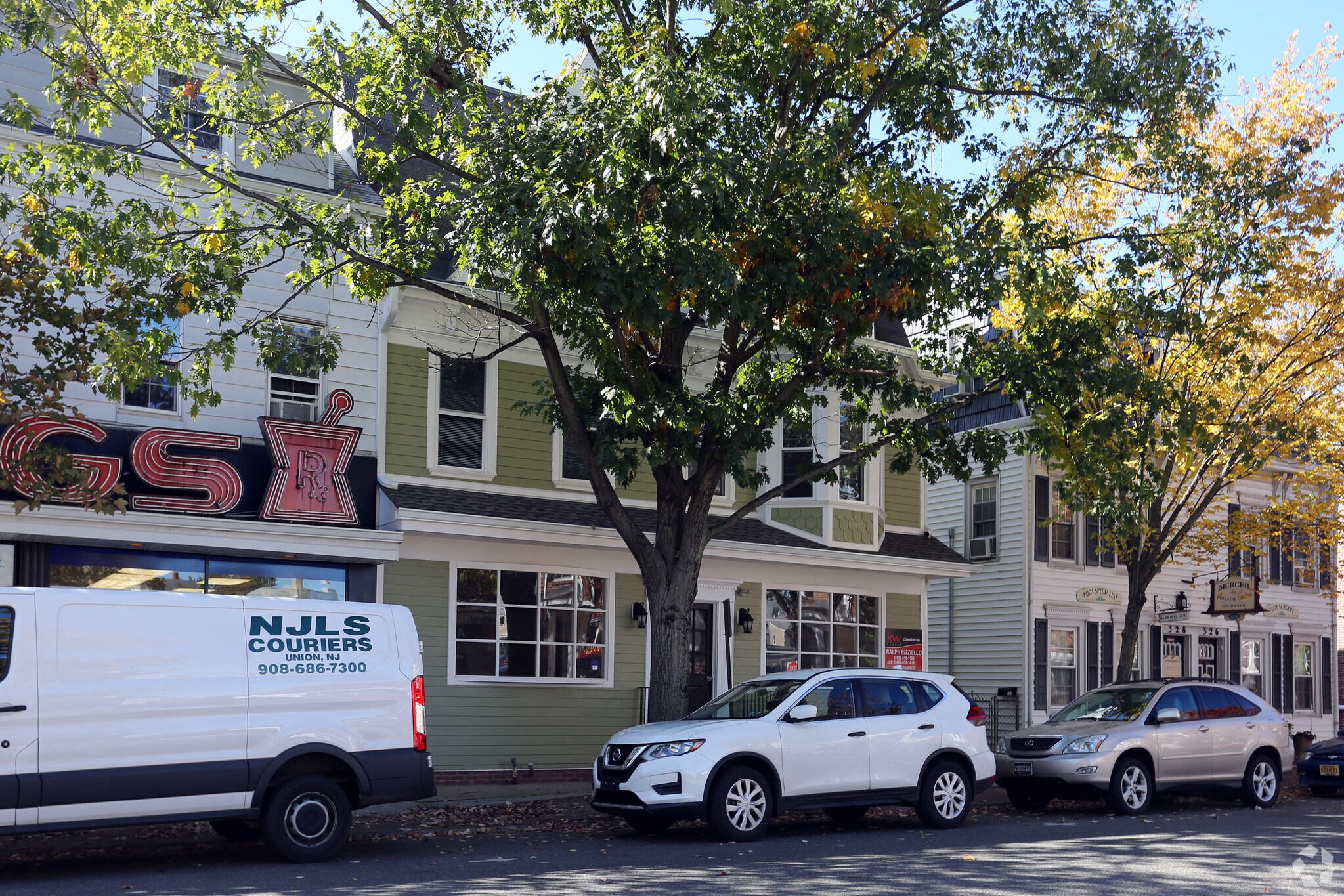 334 Farnsworth Ave, Bordentown, NJ à louer Photo principale– Image 1 sur 5