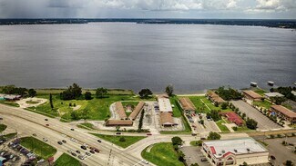 Plus de détails pour 1025 Lakeview Dr, Sebring, FL - Logement à vendre