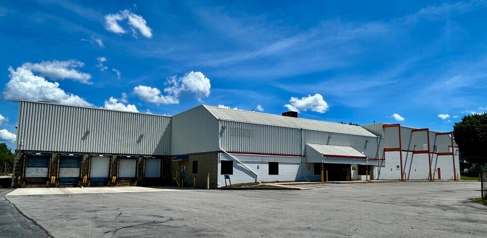18 Champeney Ter, Rochester, NY à louer - Photo de l’immeuble – Image 1 sur 7