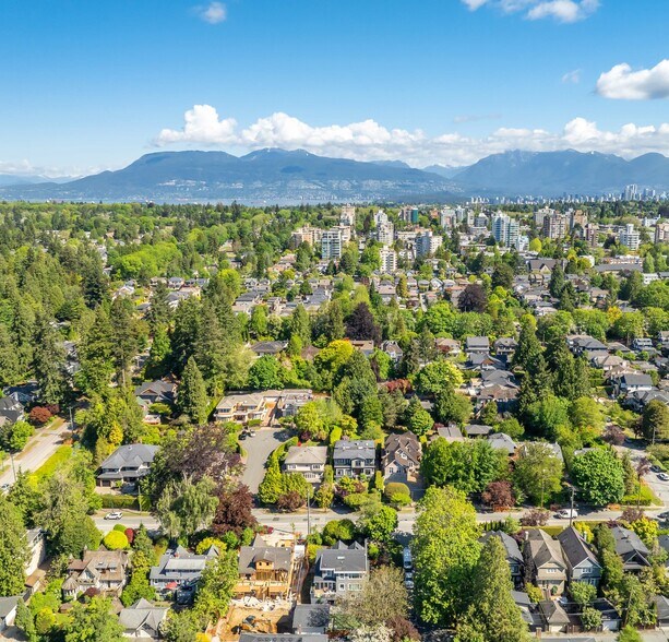 2383-2385 49th Ave W, Vancouver, BC à vendre - Aérien – Image 3 sur 3