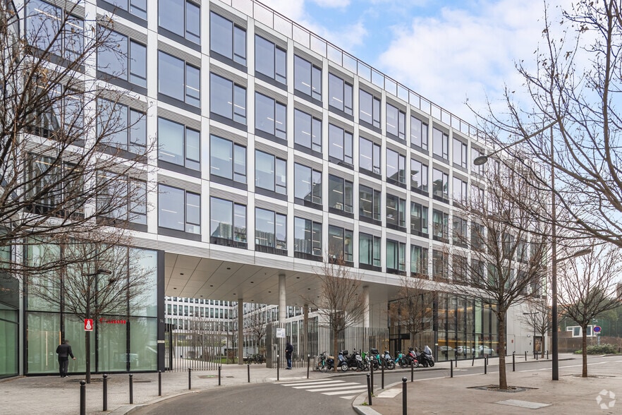 9 Rue Emile Borel, Paris à louer - Photo de l’immeuble – Image 2 sur 14
