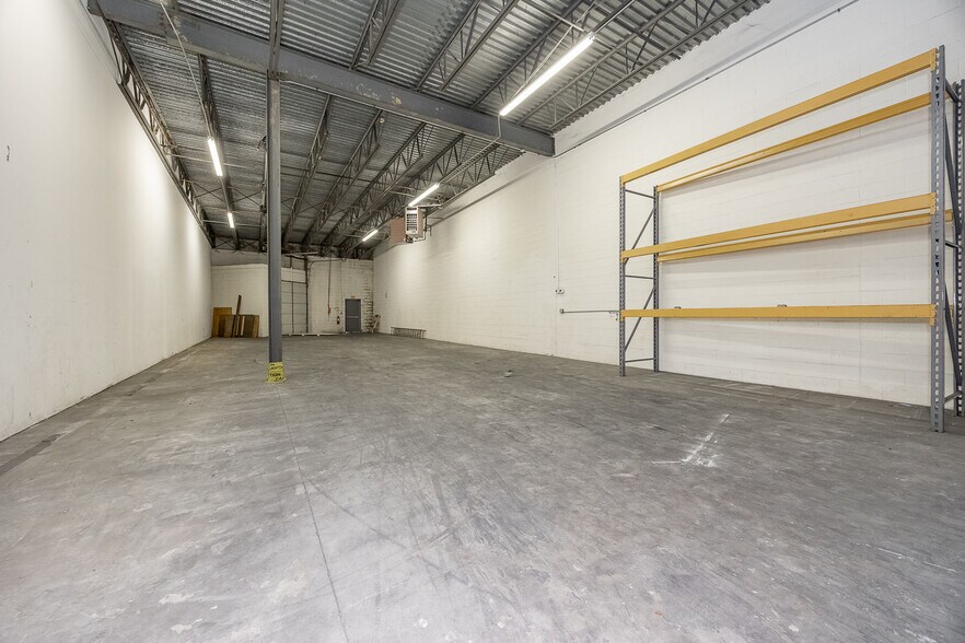 640 Snyder Ave, West Chester, PA à vendre - Photo de l’immeuble – Image 3 sur 36