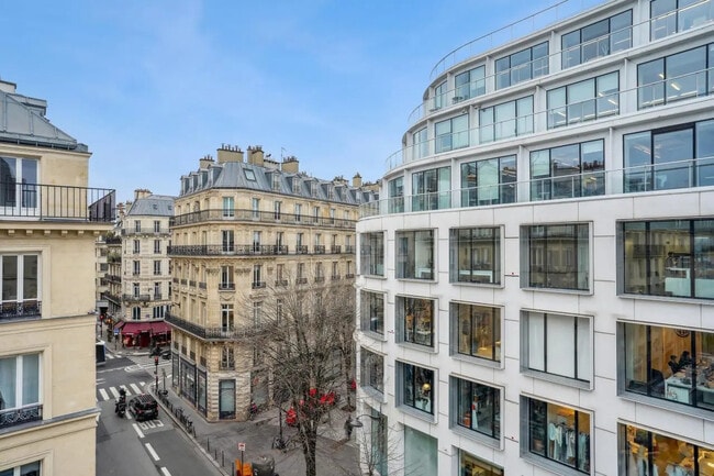 Plus de détails pour 12 Rue De La Bourse, Paris - Bureau à louer