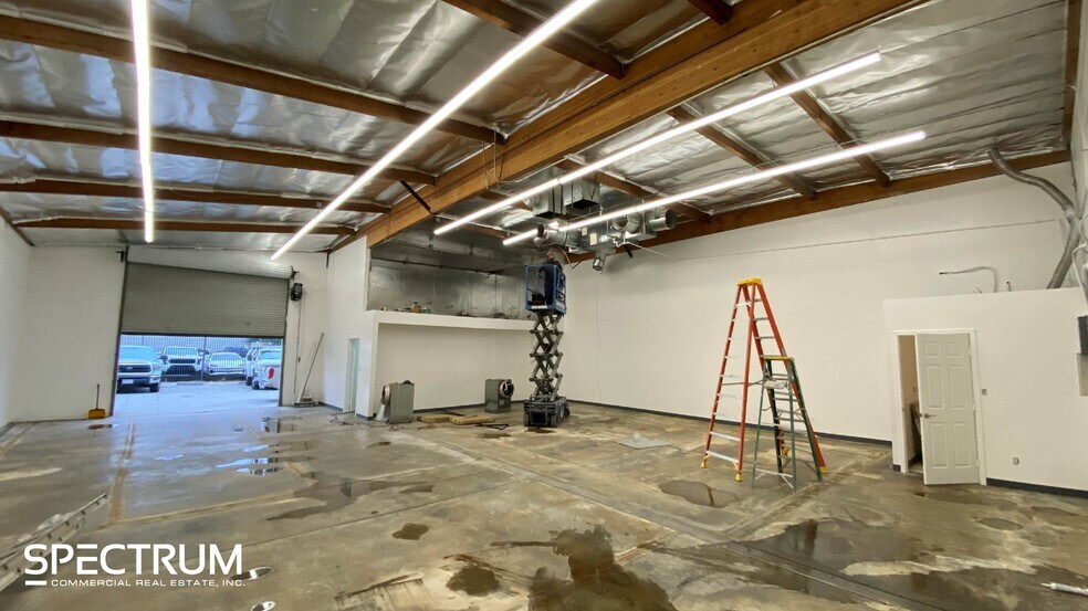 14538-14540 Keswick St, Van Nuys, CA à louer - Photo de l’immeuble – Image 3 sur 5