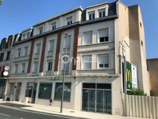 Plus de détails pour Local commercial à louer