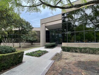 Plus de détails pour 800 Rockmead Dr, Kingwood, TX - Bureau à louer
