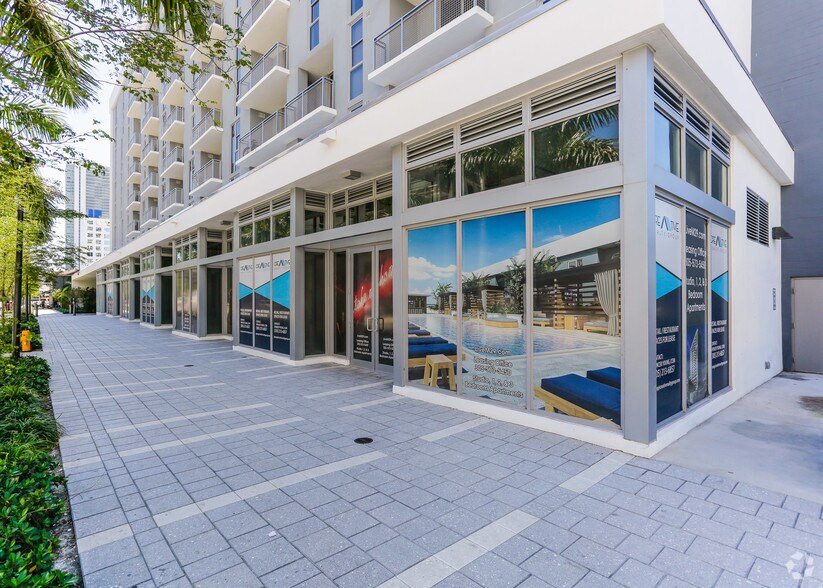 180 NE 29th St, Miami, FL à louer - Photo de l’immeuble – Image 2 sur 6