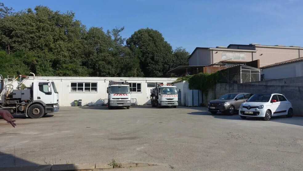 Industriel/Logistique dans Mougins à louer - Photo de l’immeuble – Image 1 sur 7